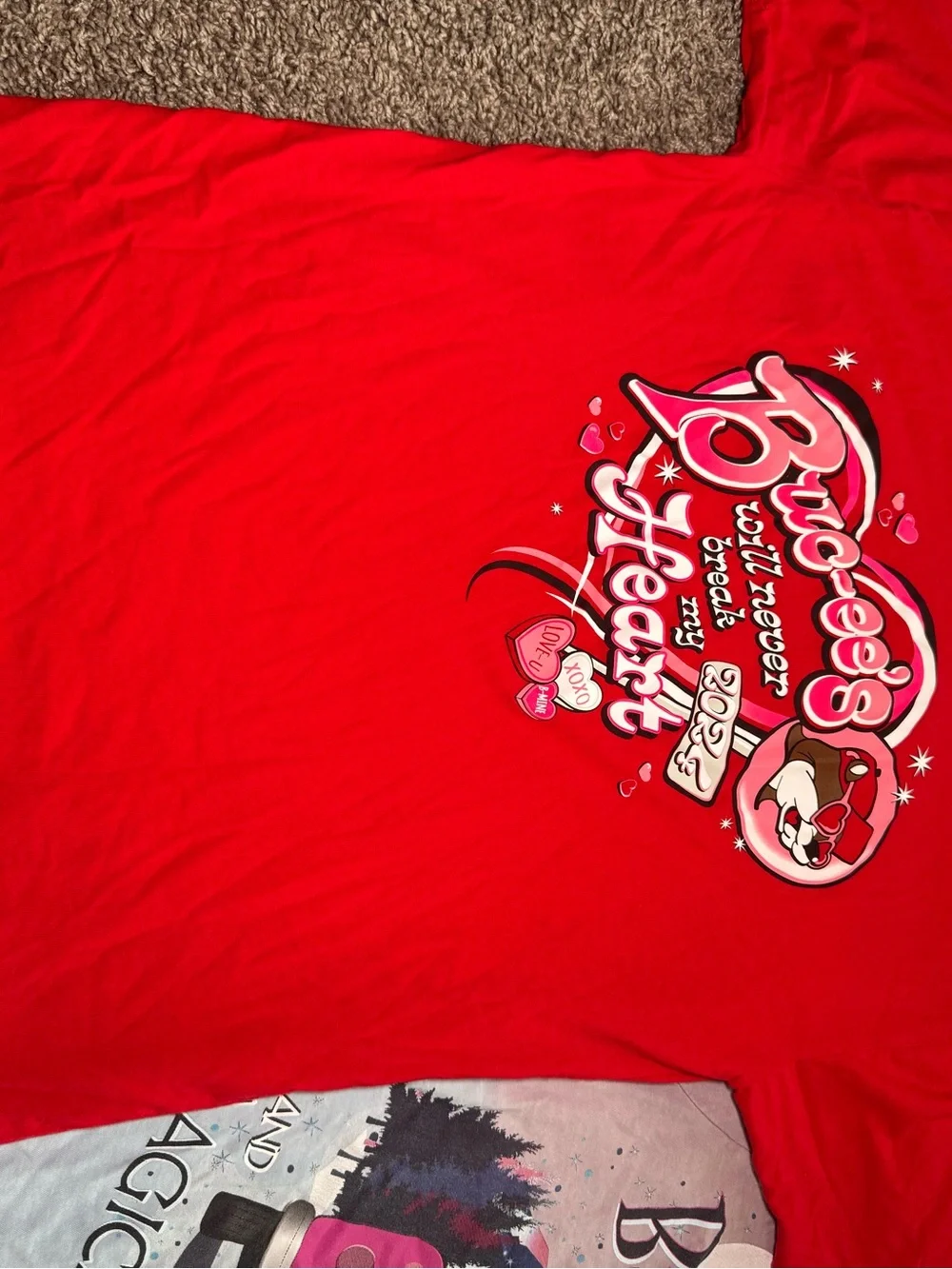 Women’s Buc-ees t-shirt bundle - Picture 8 of 9